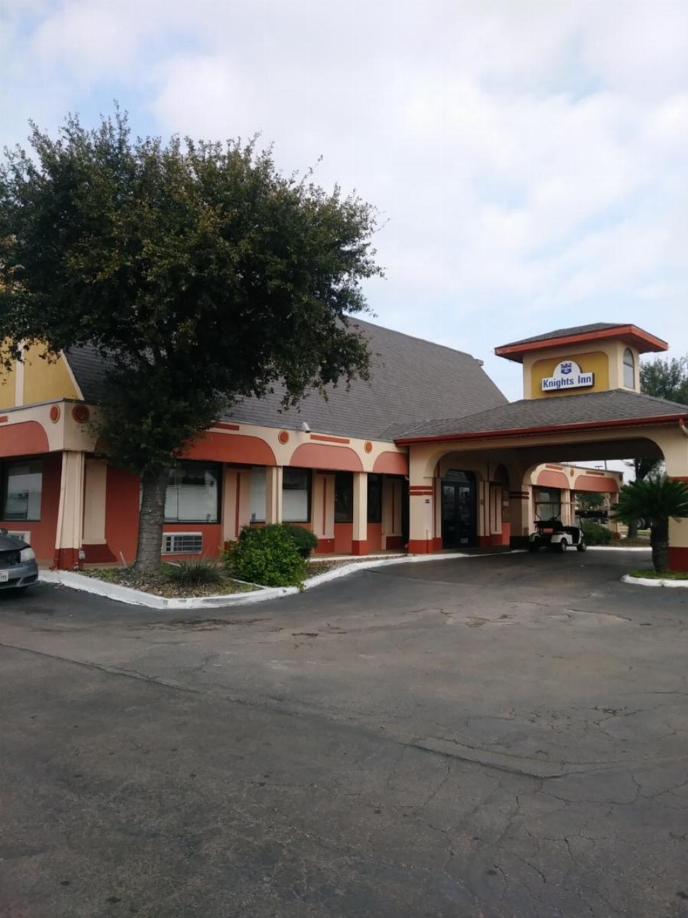 Knights Inn San Antonio near Frost Bank Center Image 12